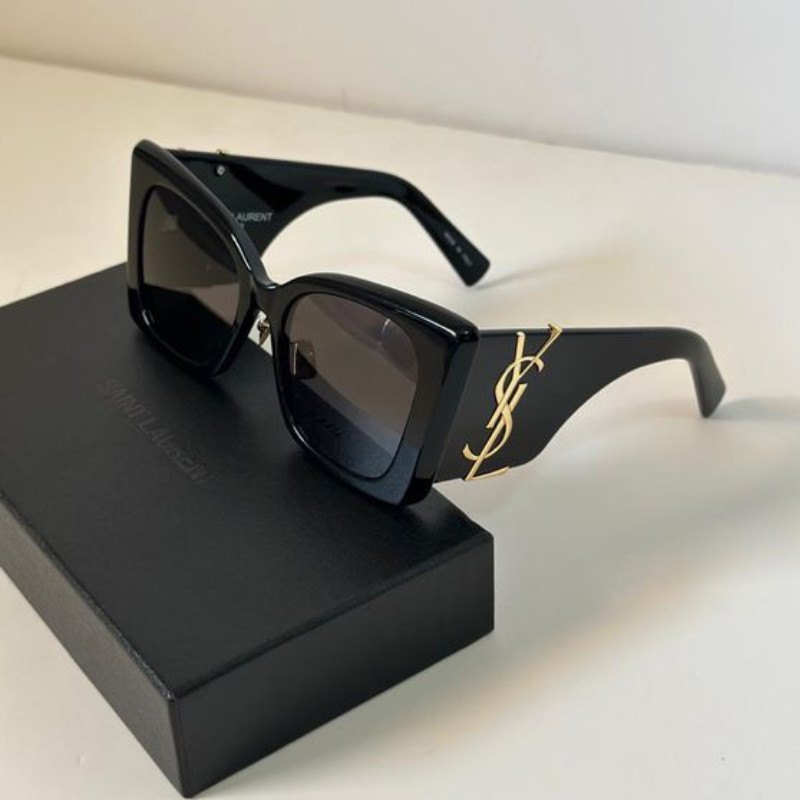 OUTUBRO BLACK - 2 Óculos Yves Saint Laurent - COMPRE 1 LEVE 2